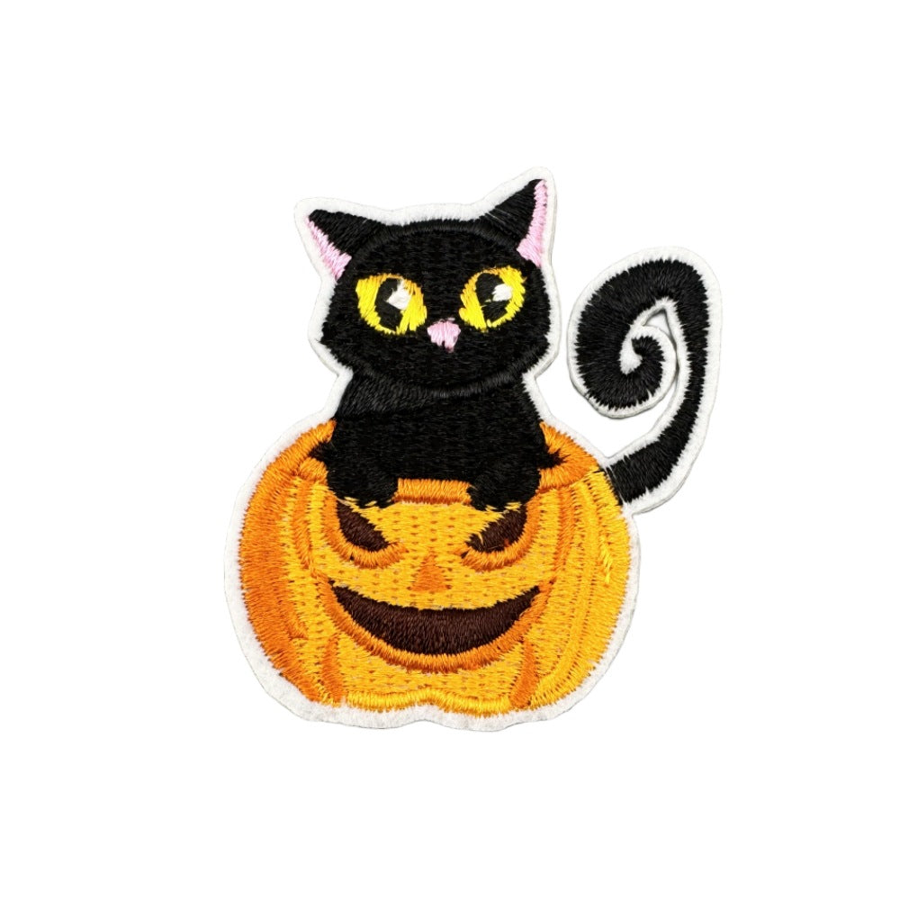 Wholesale  Embroidered Patch Polyester Thread Pumpkin Bat Ghost Castle Design Decorative Fashion Accessory Gift