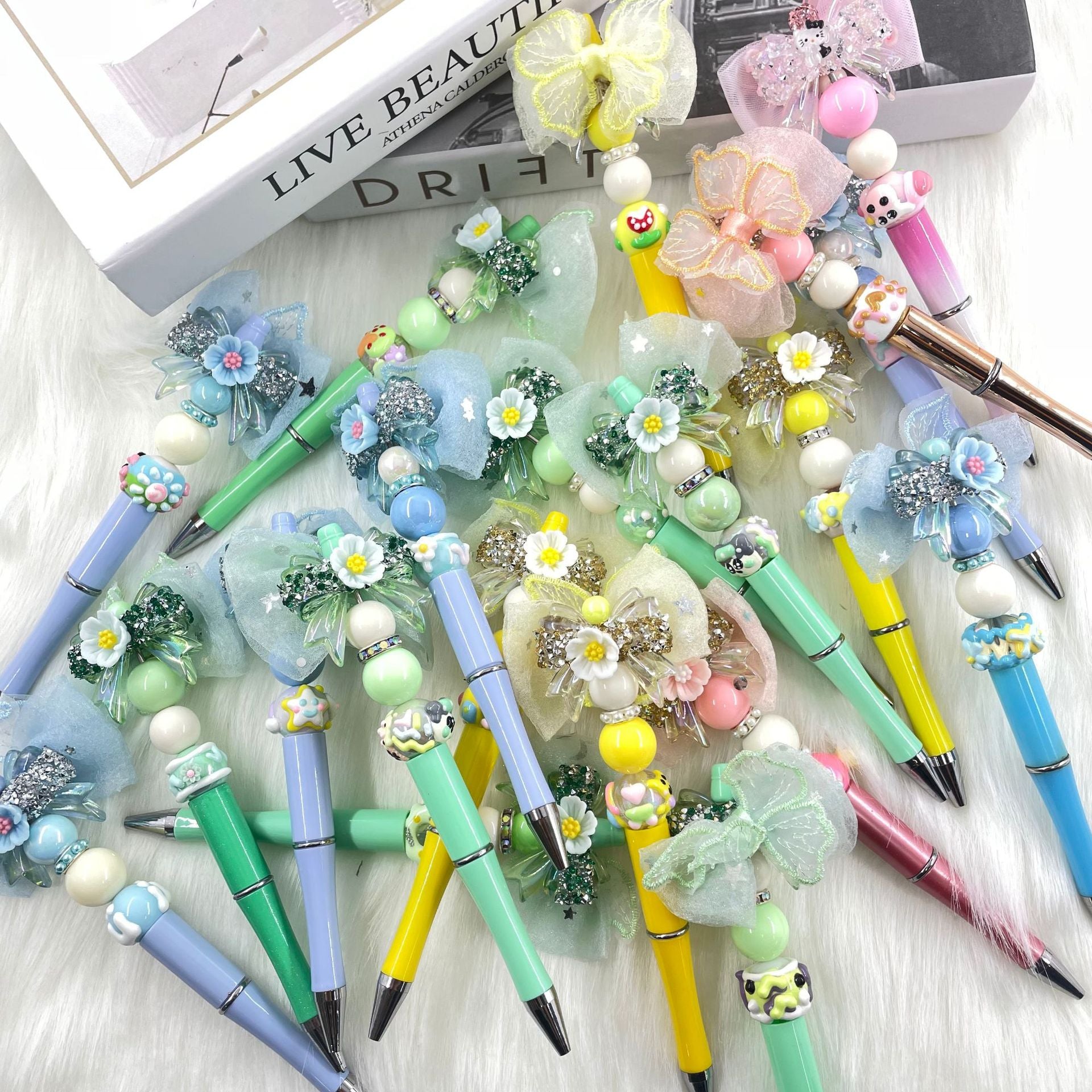 Wholesale Creative Crystal Bow Beaded DIY Finished Beaded Pen