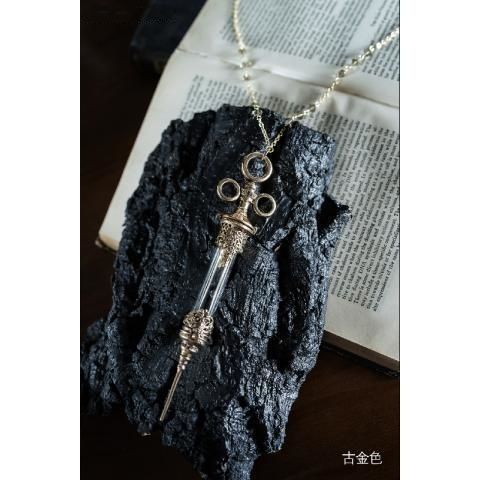 Wholesale Original Medieval Syringe Necklace Potion Bottle