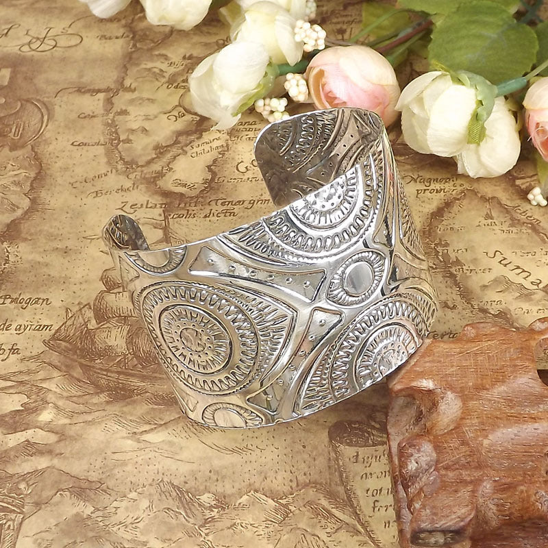 Wholesale Retro Ethnic Style Peony Wide Bracelet