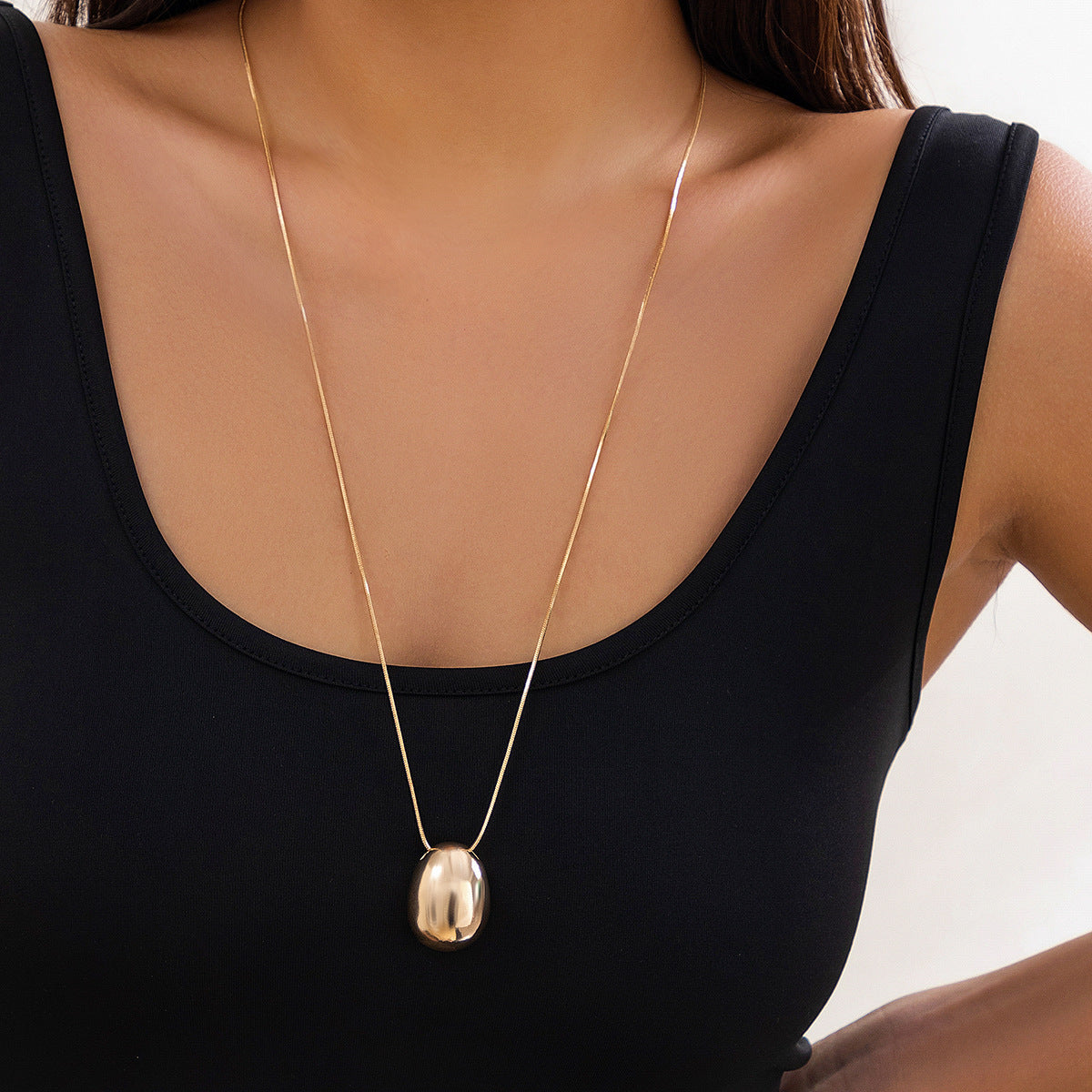 Wholesale Alloy Smooth Comma Droplet Pendant Necklace