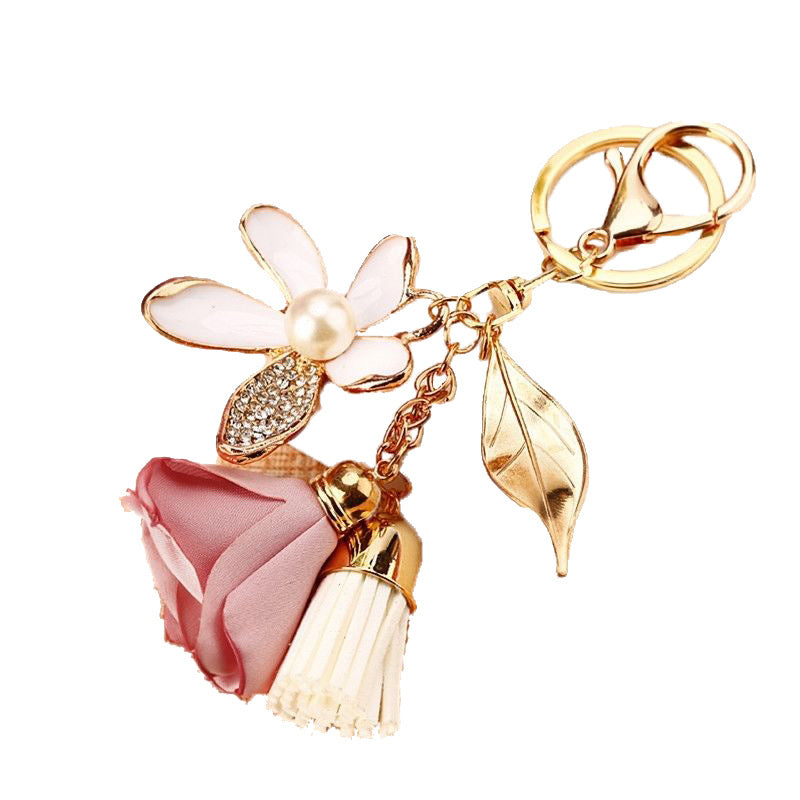 Wholesale Flower Metal Car Keychain With Tassel Pink White Bag Charm And Key Accessory Gift For Women Boutique Resale