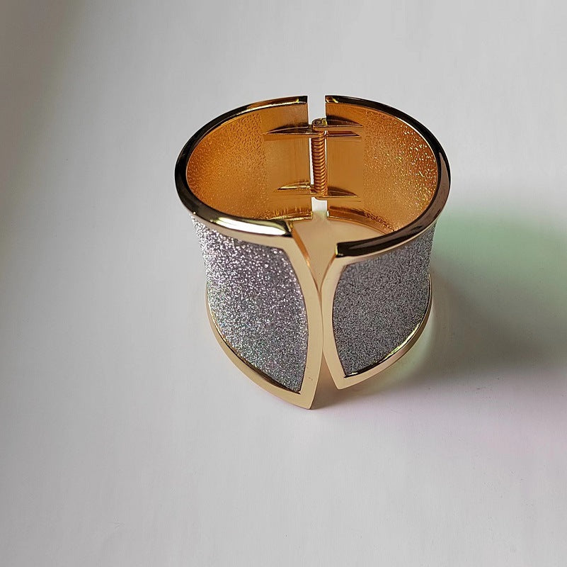 Wholesale Fashion Metal Exaggerated Punk Frosted Bracelet