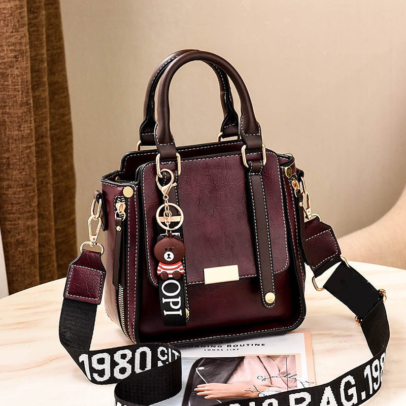Wholesale The New Stylish Handbag Is A Simple and Casual One-shoulder Crossbody Bag