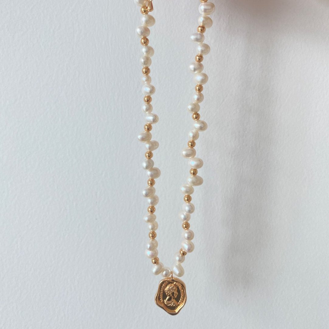 Wholesale Fashionable Pearl Stone-Shaped Pearl Necklace