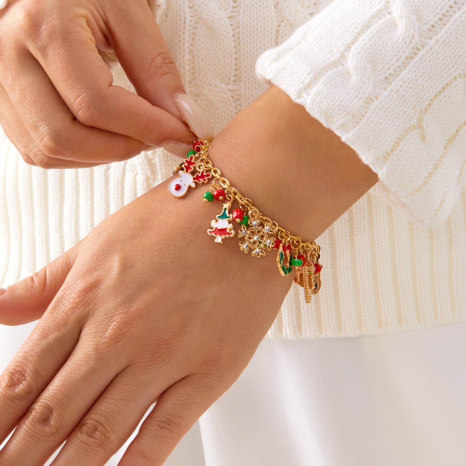 Wholesale Christmas snowman  reindeer  snowflake  gingerbread man  cane bracelet