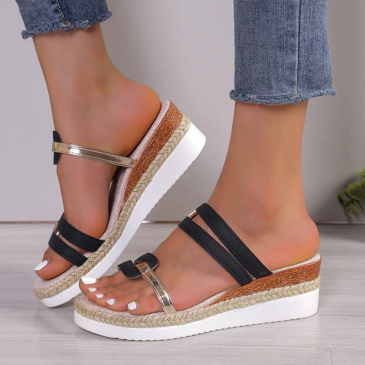 Wholesale Plus size Flat Wedge Fish Mouth Casual Women's Sandals
