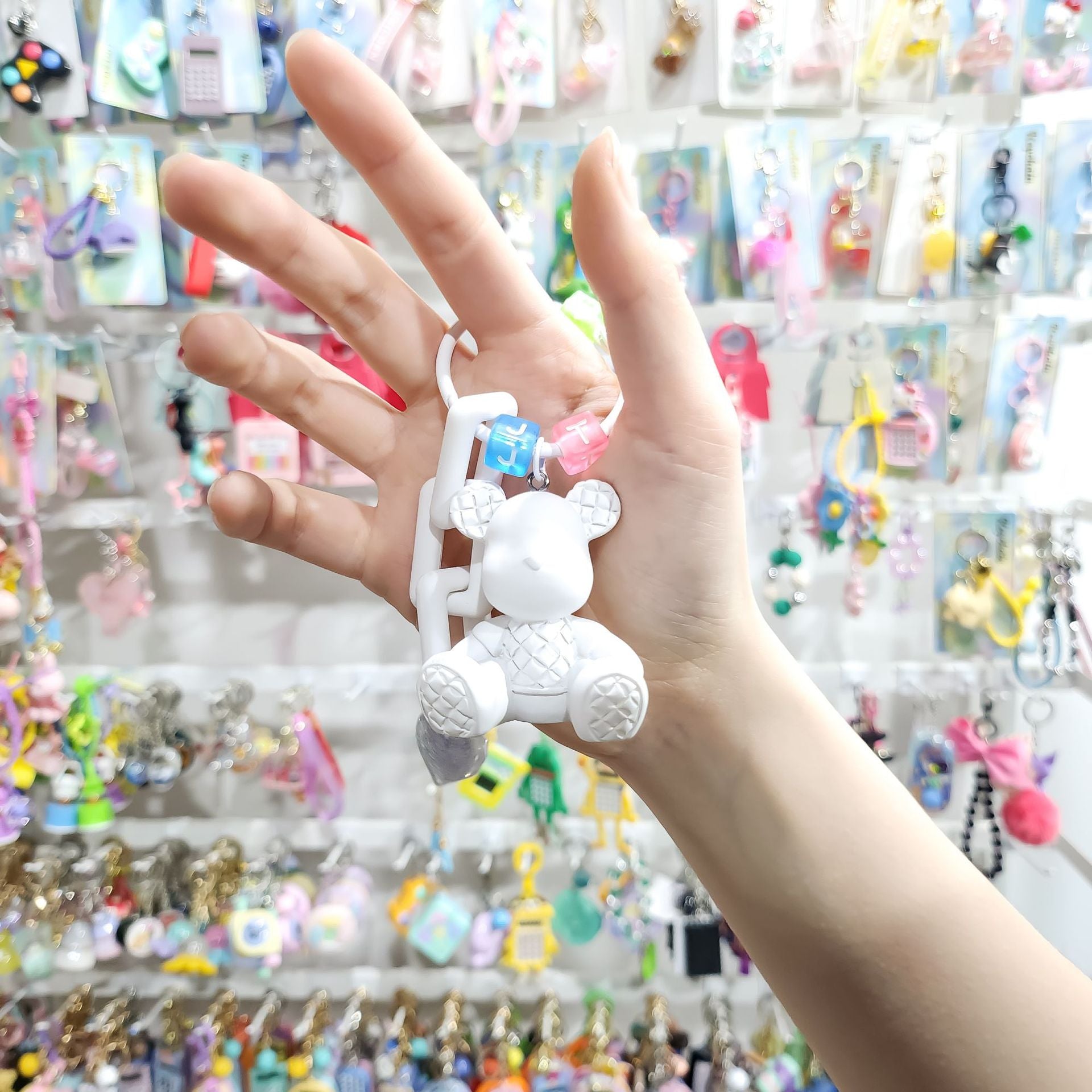Wholesale Resin Bear Rabbit Fashion Simple Keychain