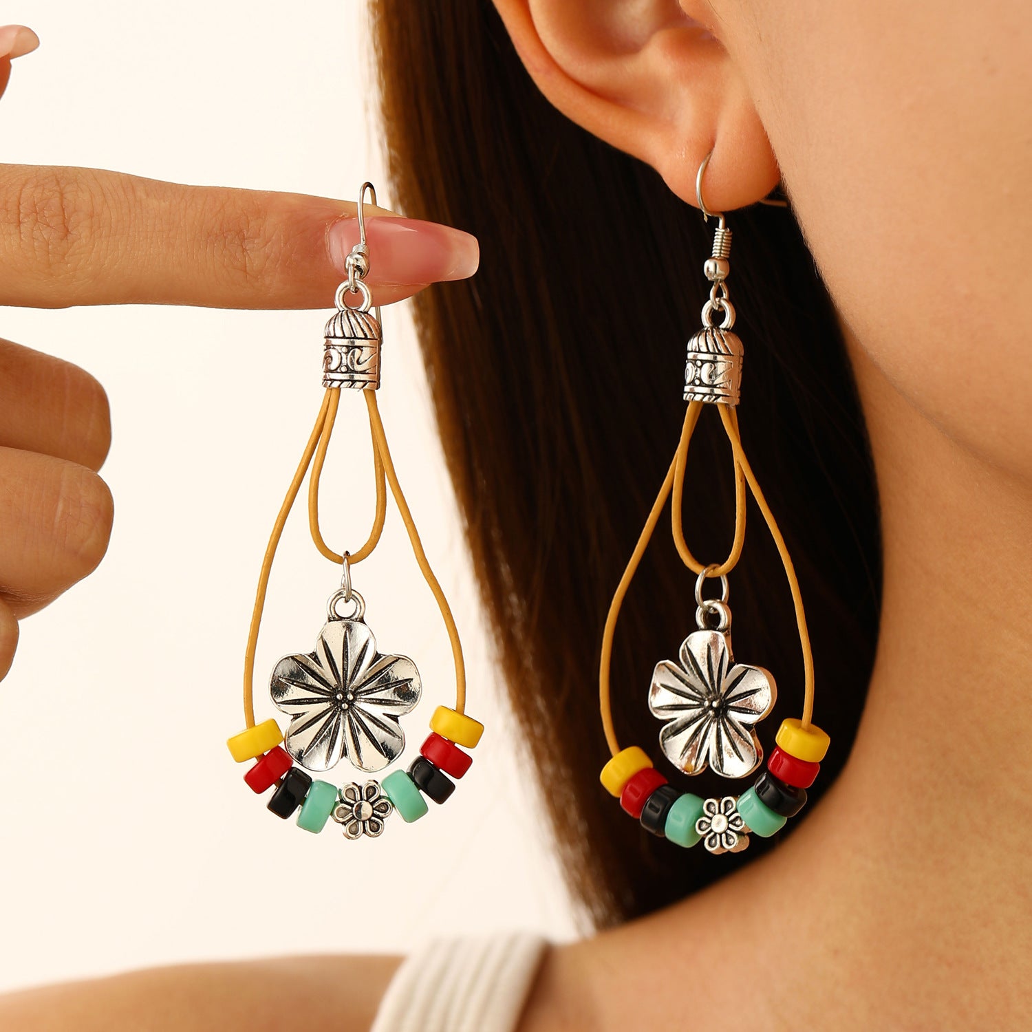 Wholesale Vintage Ethnic Bohemian Flower Drop Earrings For Women Alloy Turquoise Bead Design Fashion Jewelry Accessory