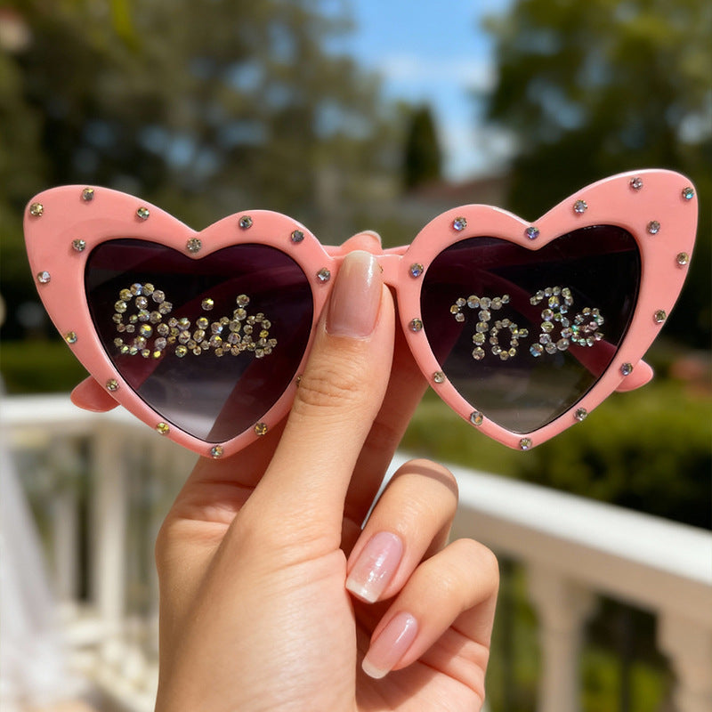 Wholesale Inlaid with diamonds Heart Earrings Men' s/ women' s sunglasses