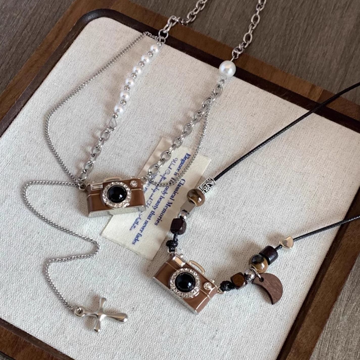 Wholesale Vintage Brown Camera Pearl Necklace Sweater Chain