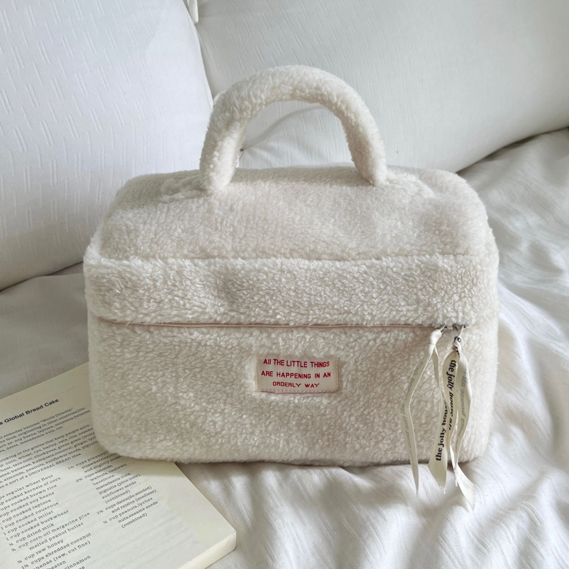 Wholesale Plush Makeup Bags, Wash Bags, Large Capacity Portable Travel Storage Bags