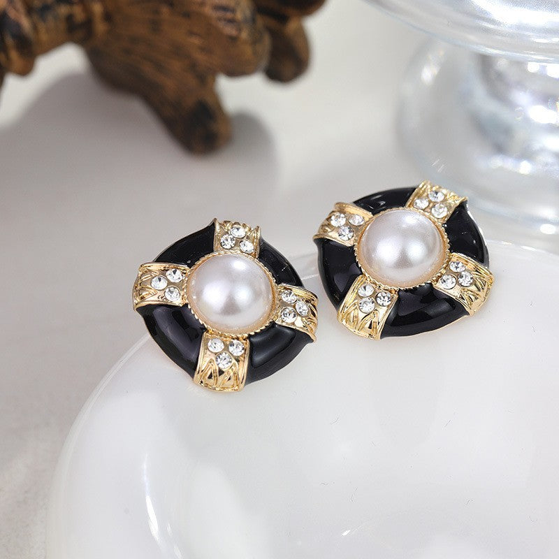 Wholesale French Retro Vintage Flower Pearl Earrings