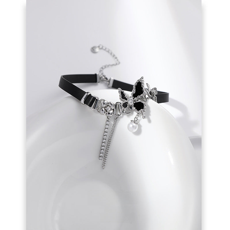 Wholesale Black Butterfly Hip Hop Hottie Personalized Pearl Necklace