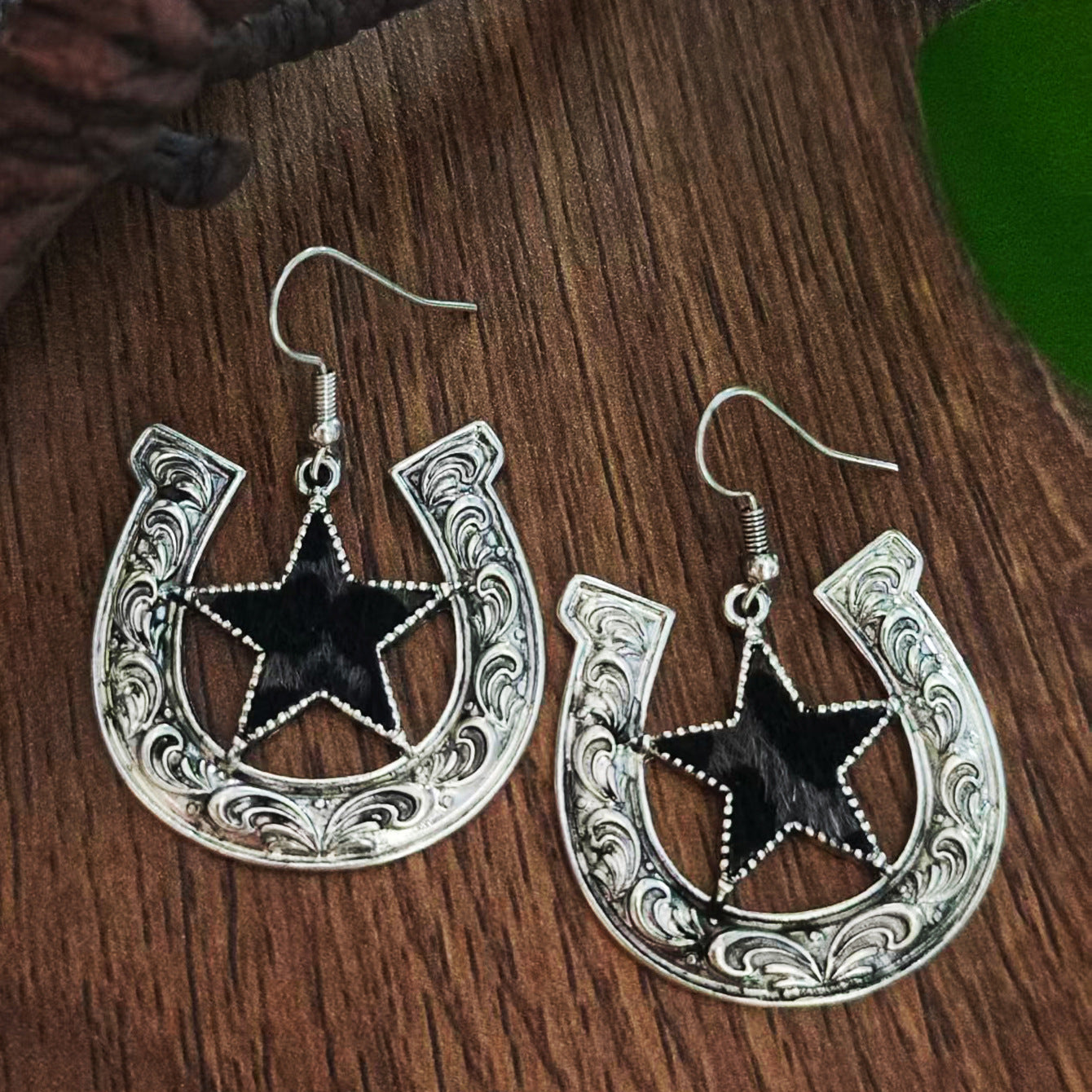 Wholesale Retro Western Five Point Star Pendant Earrings White Zinc Alloy Women S Party Everyday Fashion Accessory