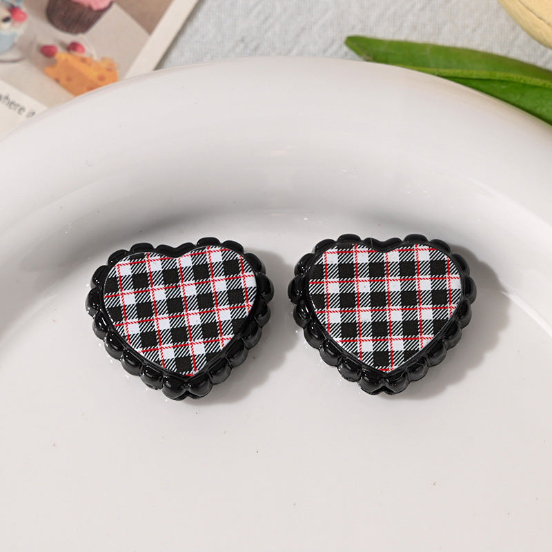 Wholesale 10pcs Wavy diagonal check heart Acrylic Beads