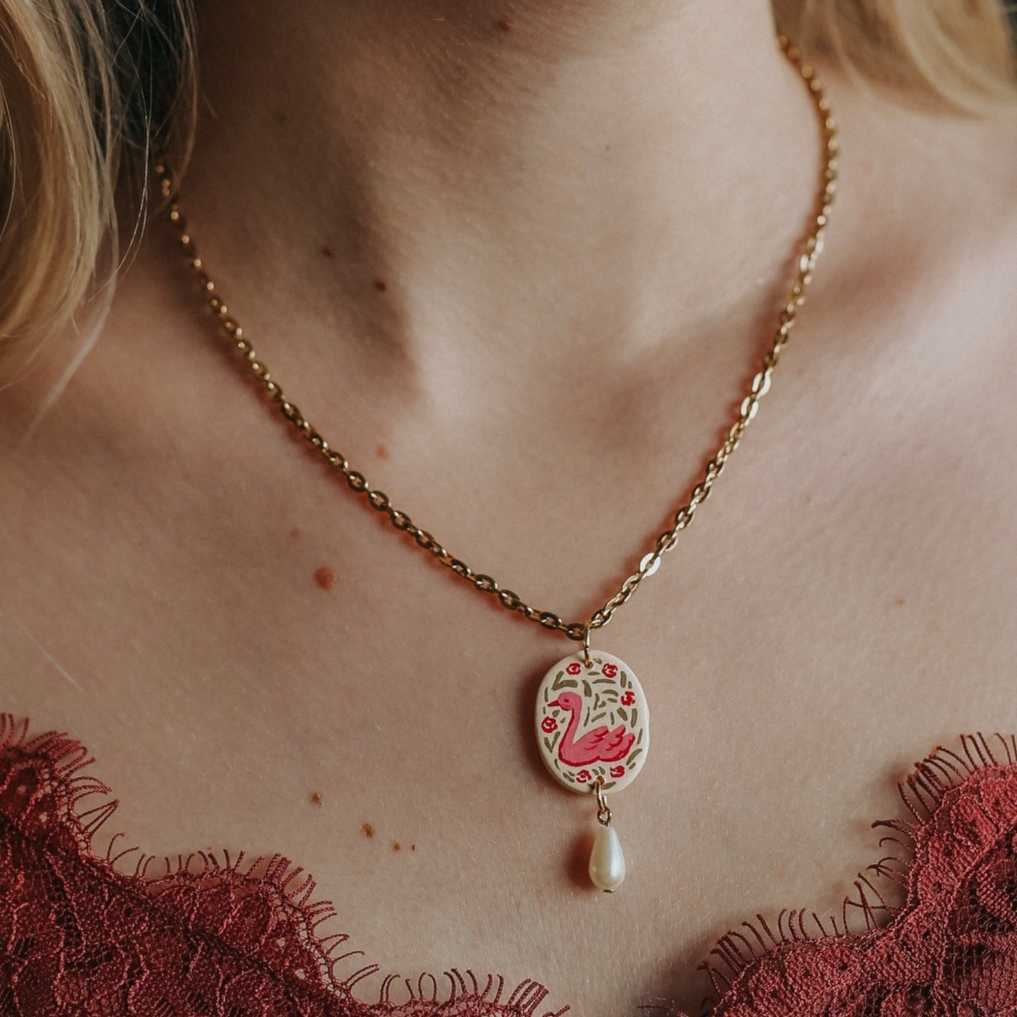 Wholesale  Retro Oil Painting Style Heart Print Pendant Copper  Necklace