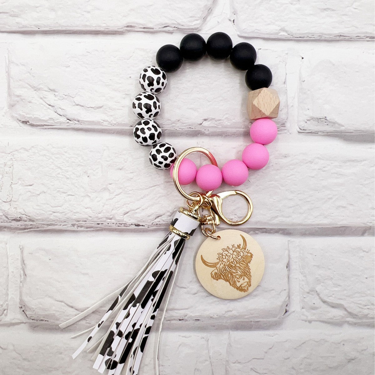 Wholesale Western Style Dairy Wood Beads Silicone Beaded Round Wood Pieces Yak Keychain