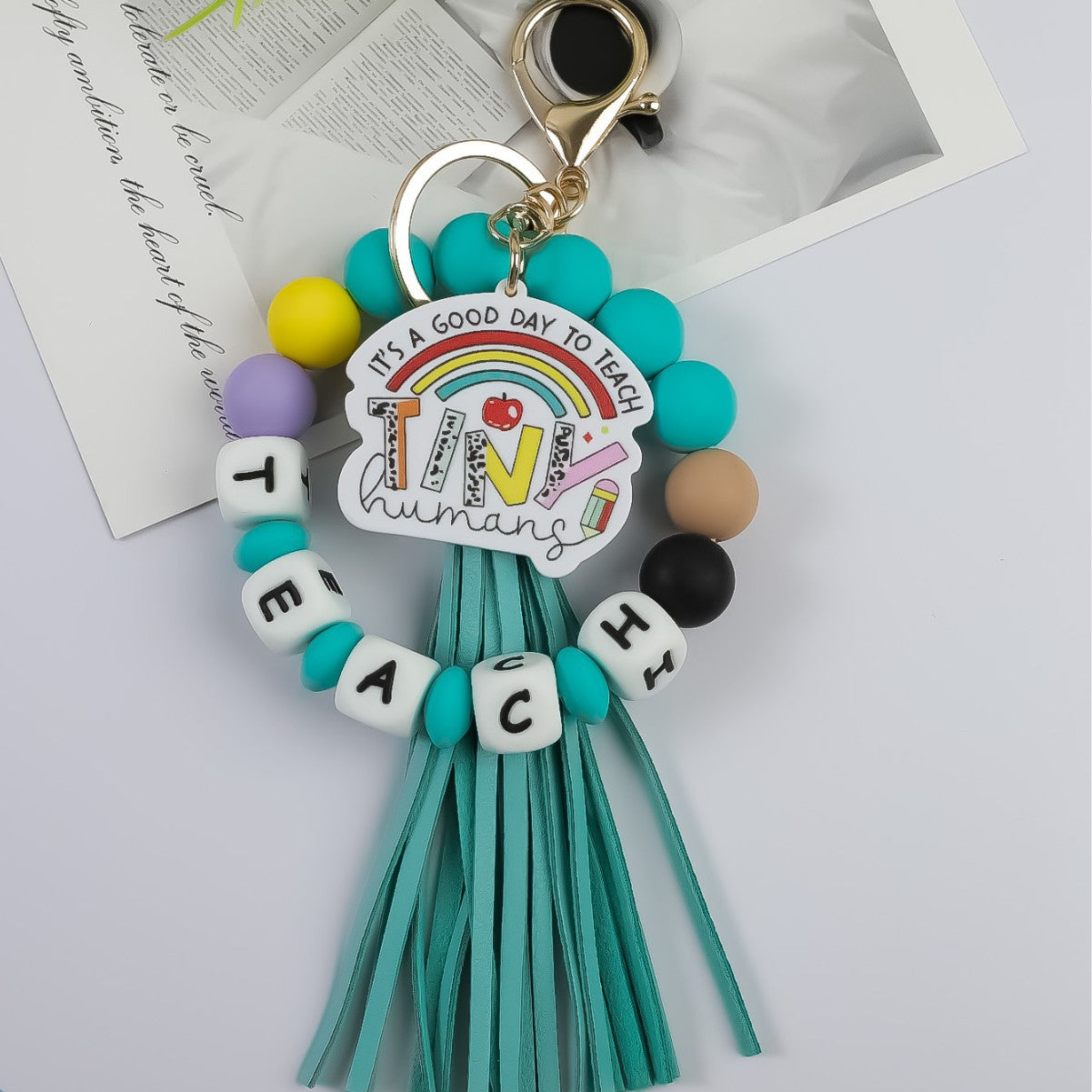 Wholesale Teacher' s Day jewelry silicone bead keychain