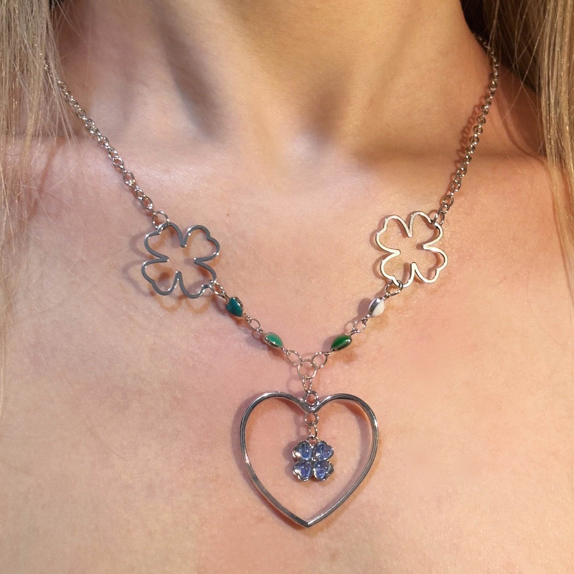 Wholesale Vintage Maillard Collar Plush Sunflower Pendant Necklace