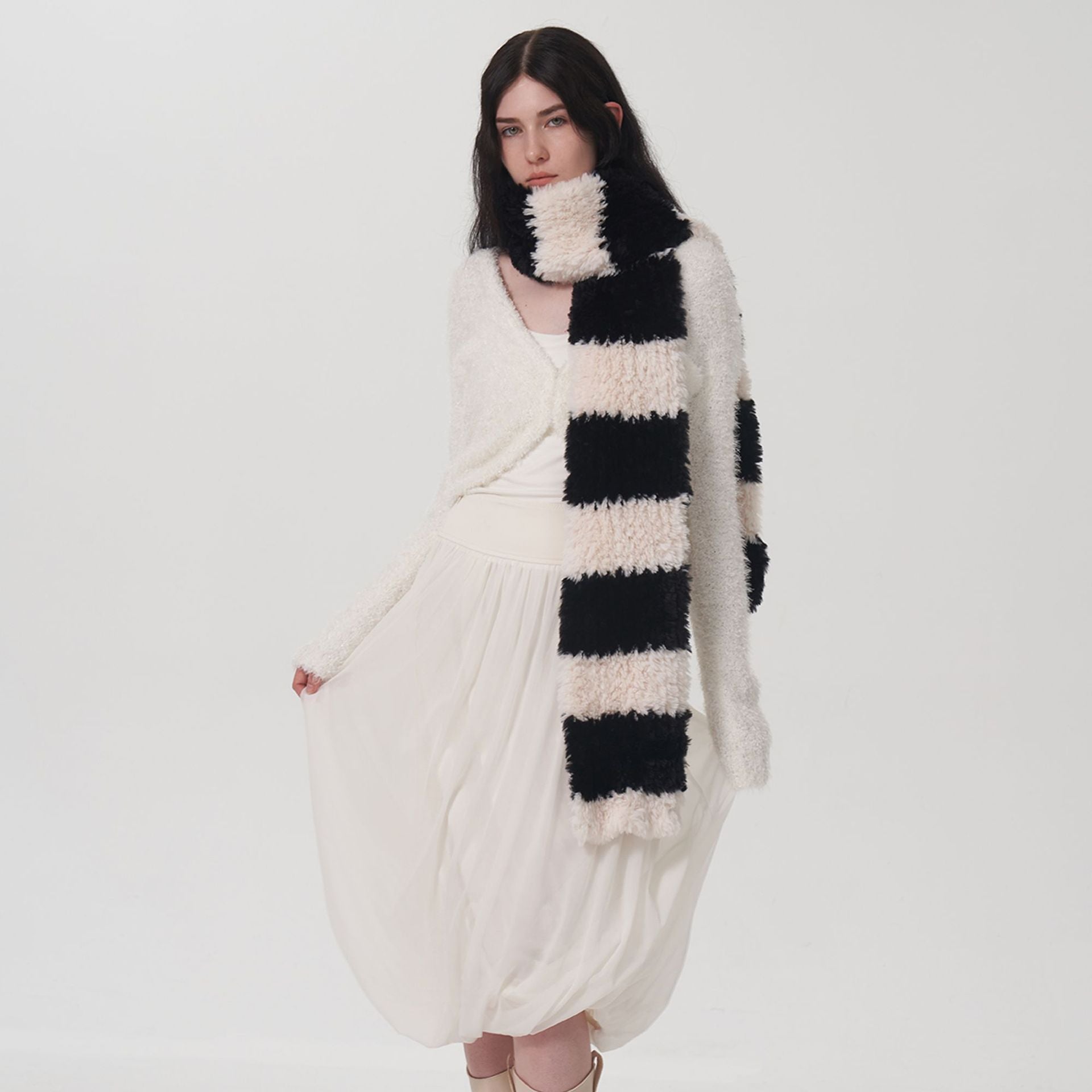 Wholesale Autumn and Winter Soft and Simple Two-color Striped Patchwork Scarf