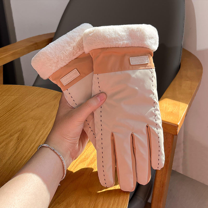 Wholesale Fleece and thickening,  warm,  wind-resistant,  waterproof,  and non-slip gloves