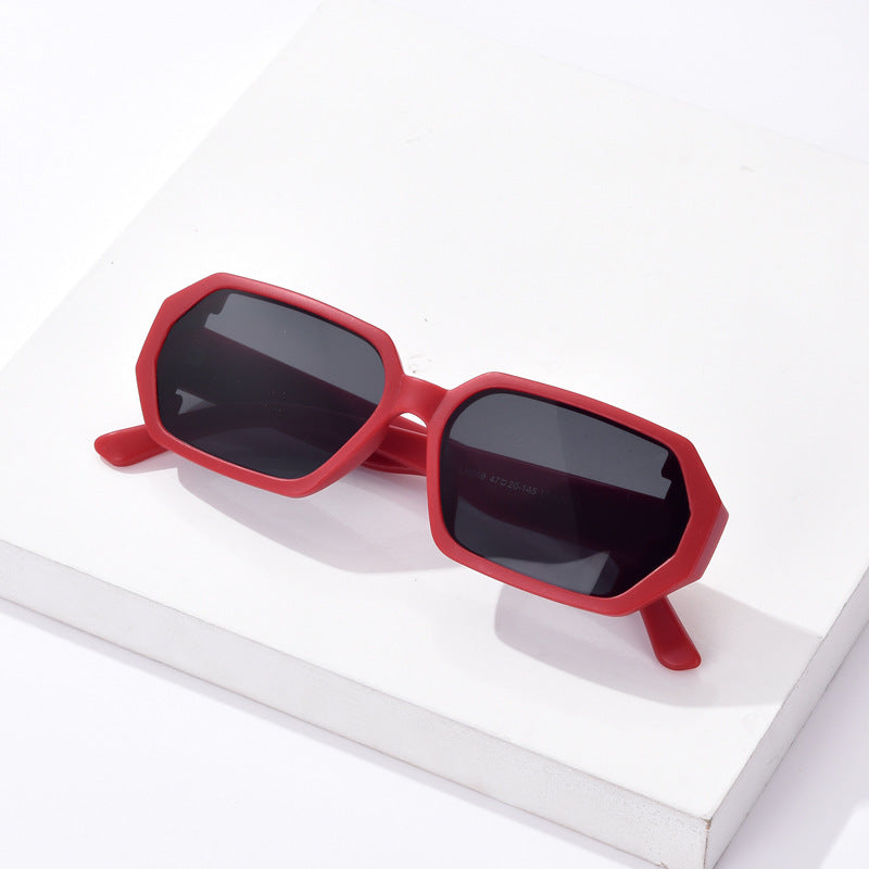 Wholesale Small Frame Irregular PC Sunglasses