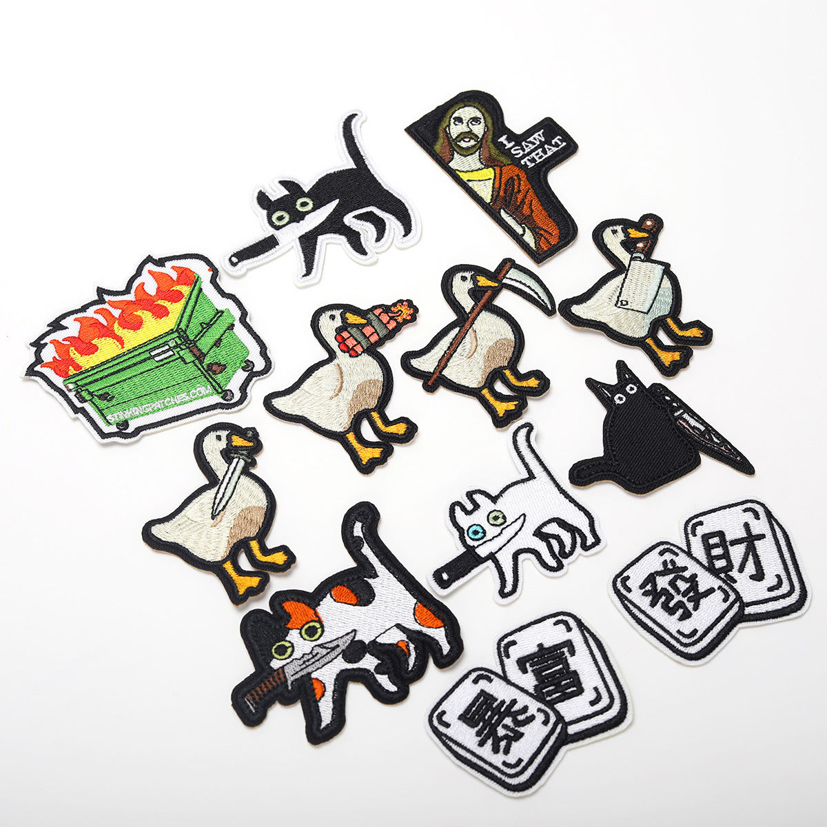 Wholesale Twill Cartoon Duck Embroidered Iron On Patches DIY Clothing Towel Applique 4 Styles Boutique Resale