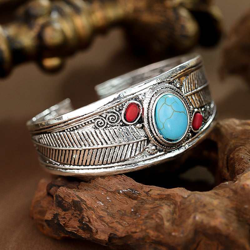 Wholesale Bohemian Natural Turquoise Vintage Carved Metal Bracelet
