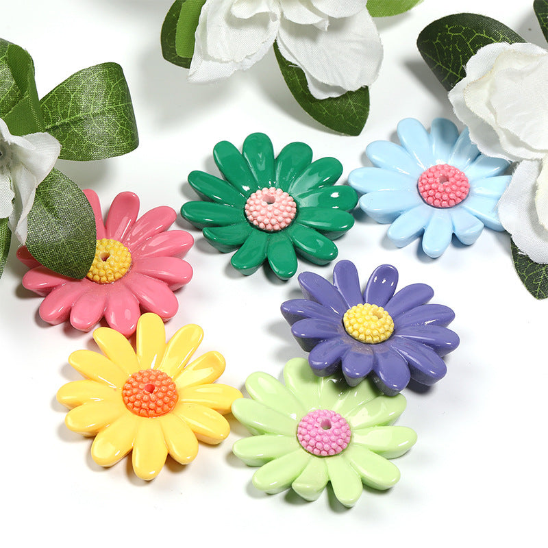 Wholesale 50pcs diy resin accessories with holes daisy five-petal flower beaded flower beads