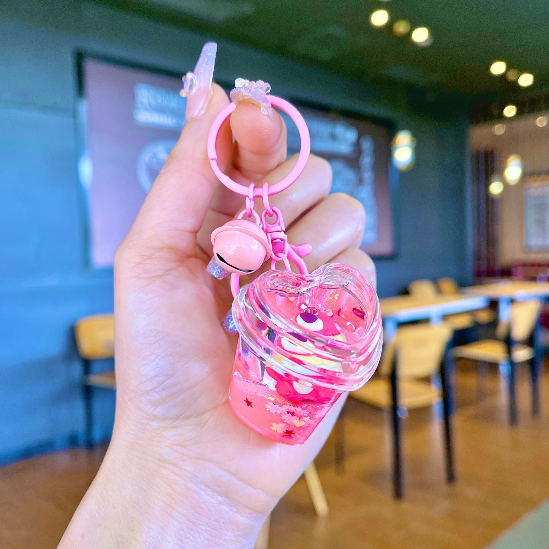 Wholesale Oil filled pink strawberry bear quicksand Keychains