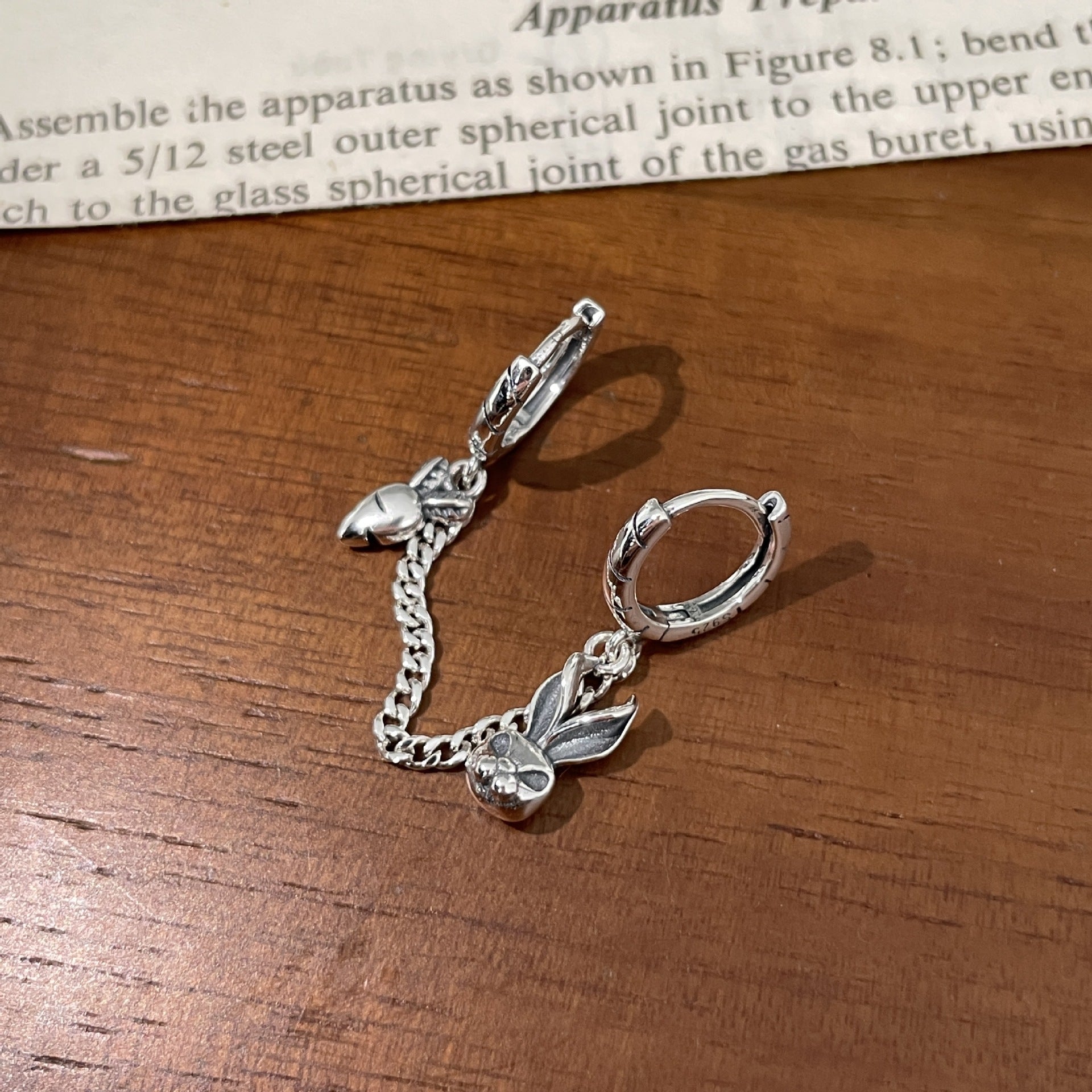 Wholesale s925 sterling silver rabbit carrot single conjoined ear bone double minority ear buckle