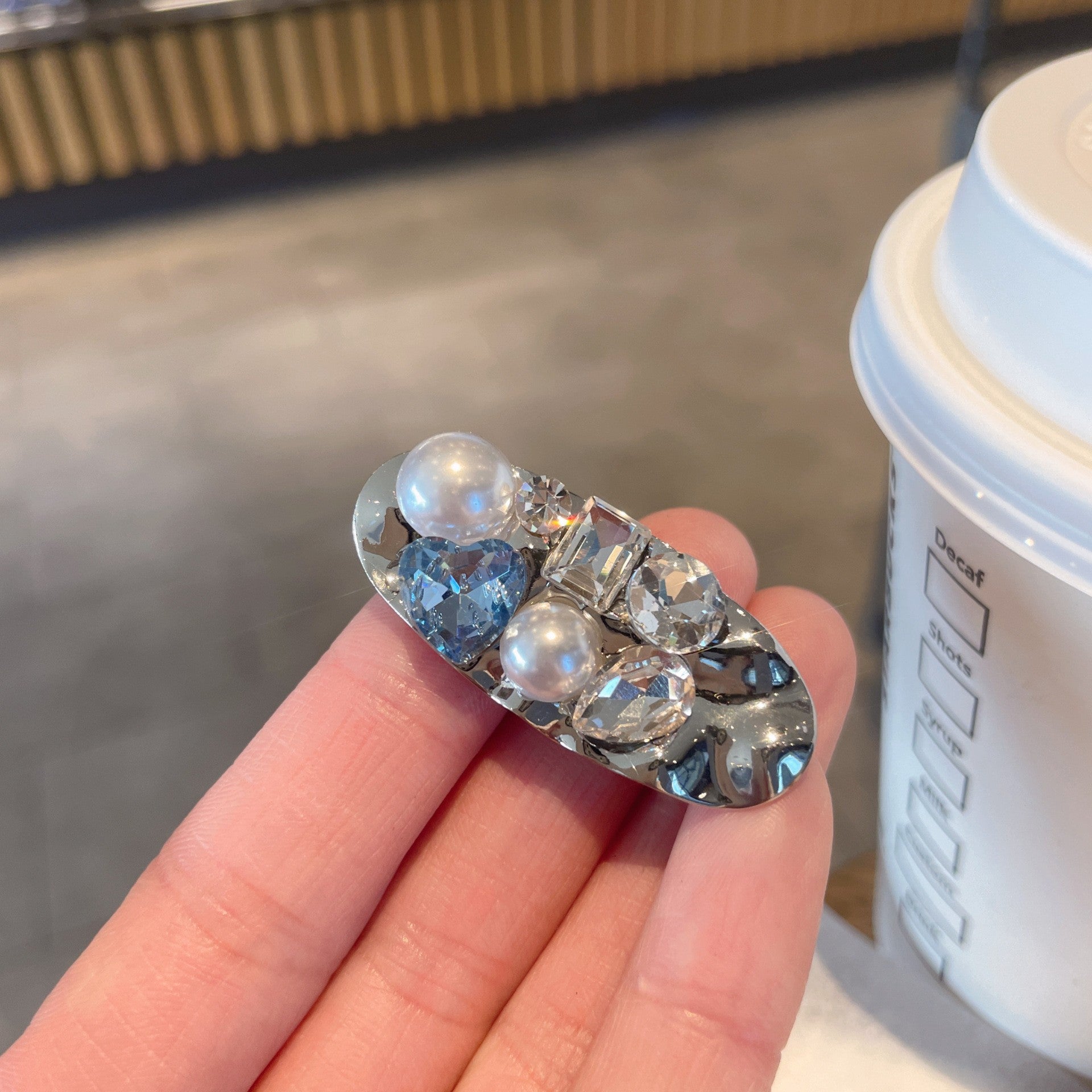 Wholesale Irregular oval rhinestone pearl hair clip