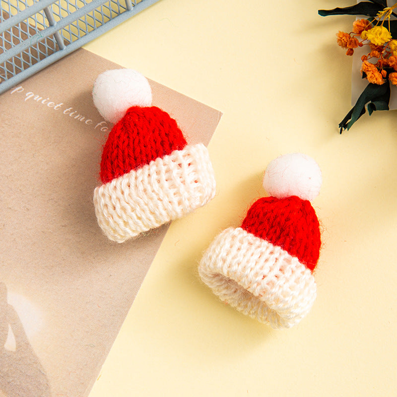 Wholesale Christmas DIY Wool Mini Knitted Finger Hat Doll Accessories