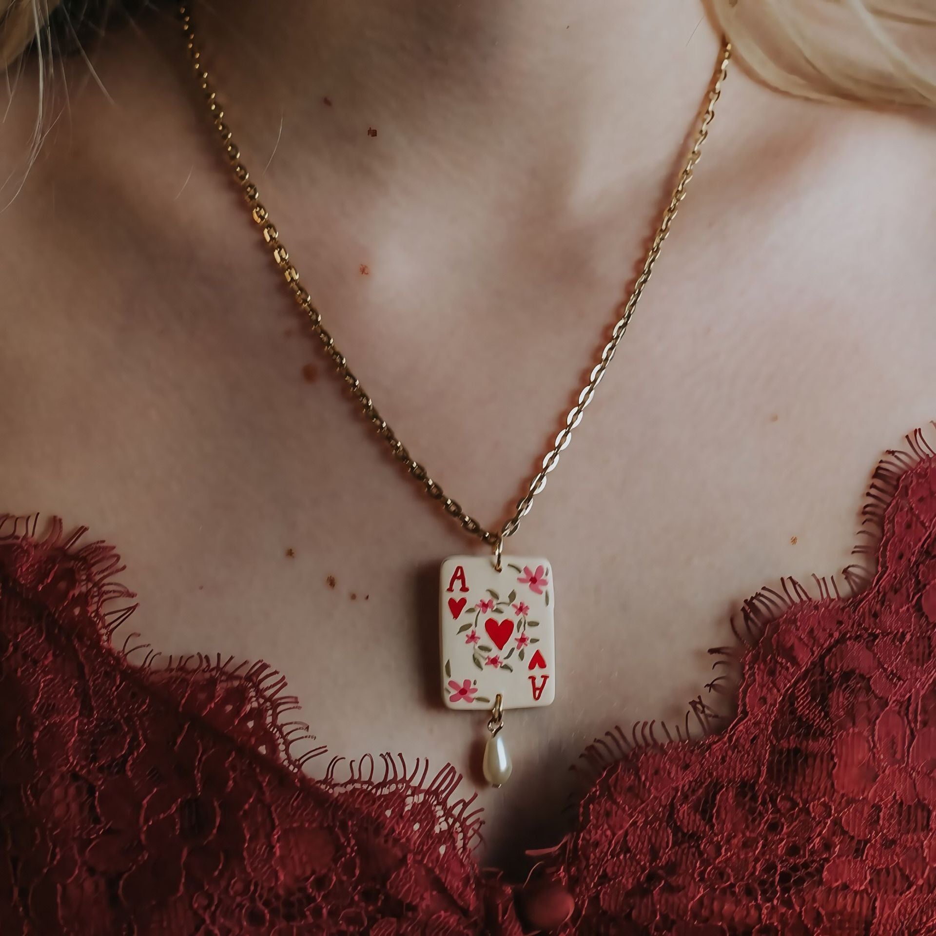 Wholesale  Retro Oil Painting Style Heart Print Pendant Copper  Necklace