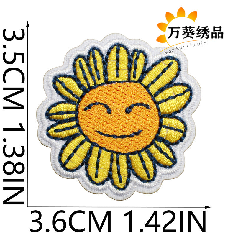 Wholesale Cute Heart Fruit Embroidered Patches Small Polyester Thread Sew On Clothing Appliques DIY Bag Charm Gift Accessory