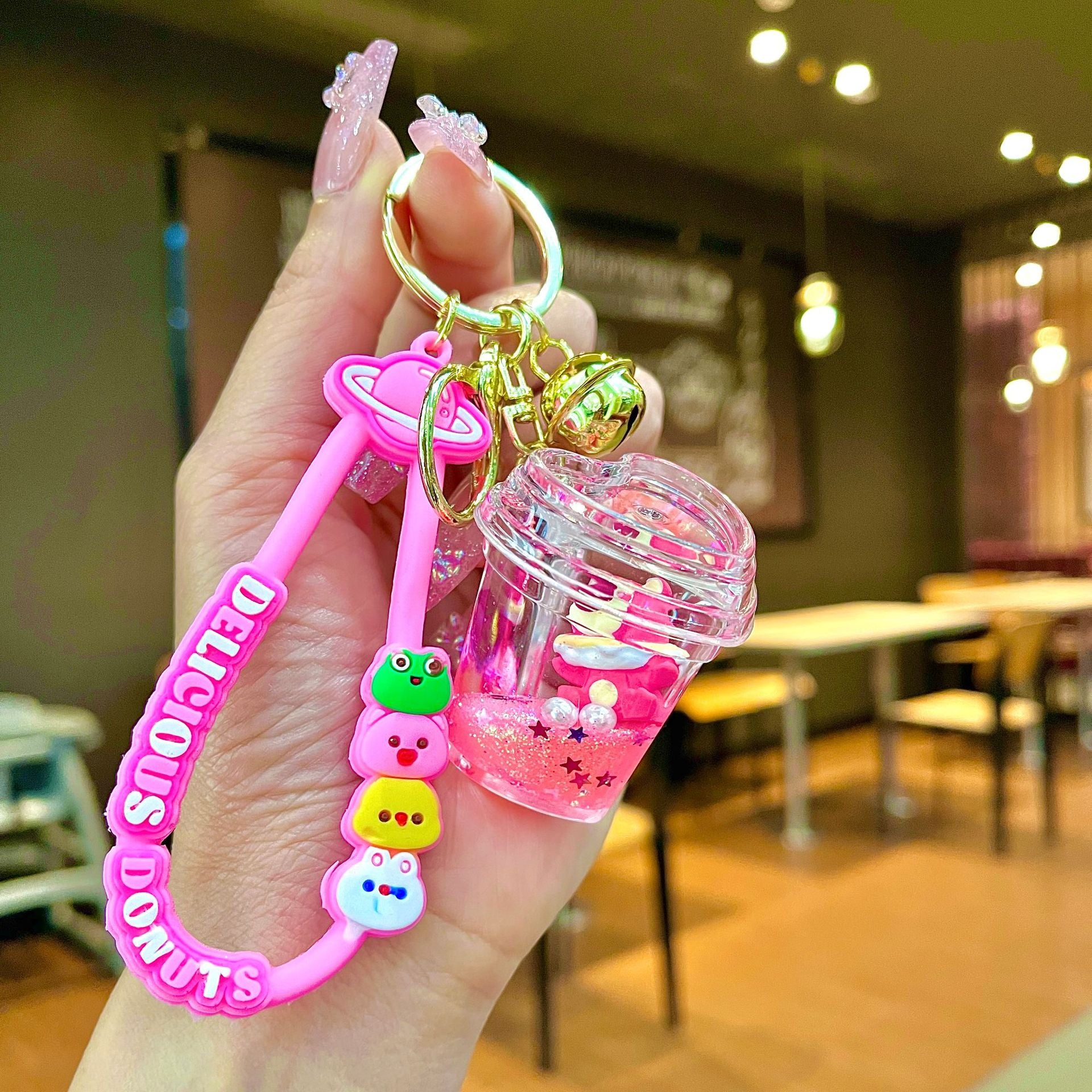 Wholesale Oil filled pink strawberry bear quicksand Keychains