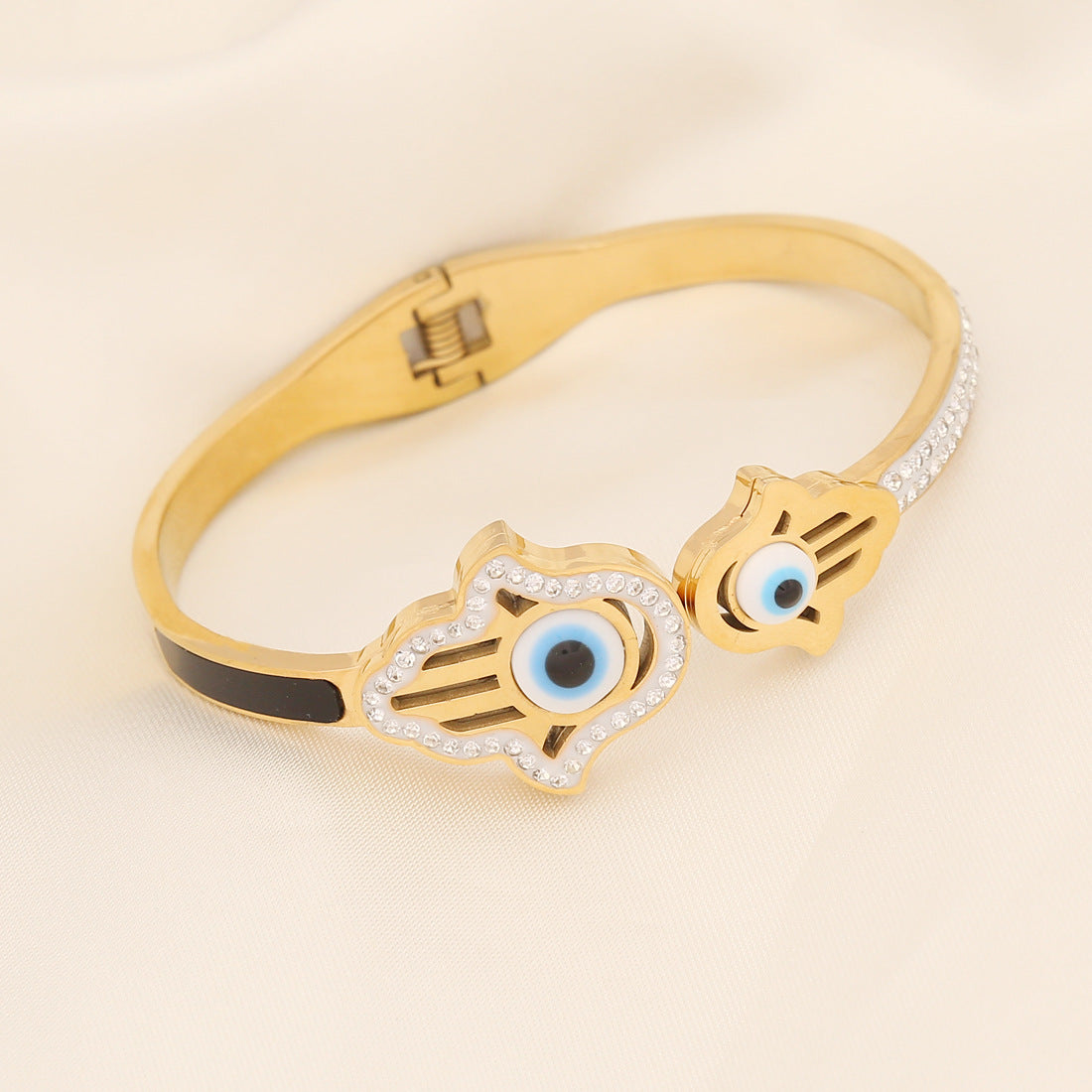 Wholesale Eye Fashion Full Diamond Stainless Steel Bracelet