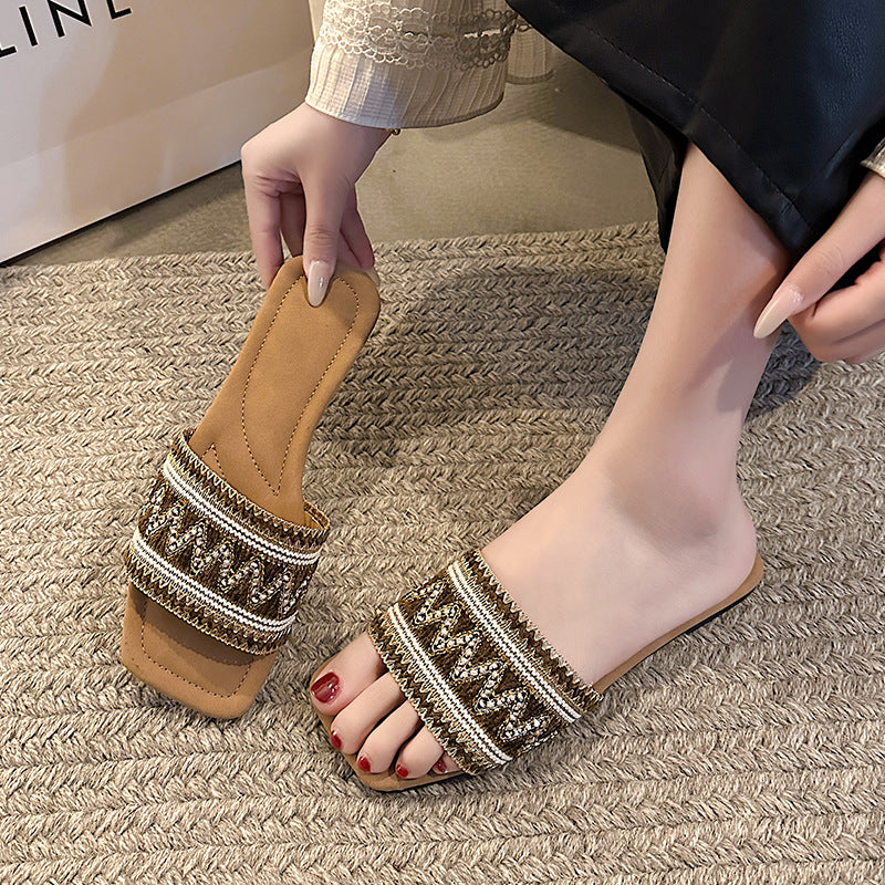 Wholesale Bohemian Square Head Rhinestone Flat Bottom Casual Beach Sandals