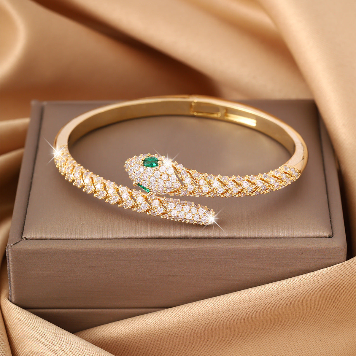 Wholesale Nail copper micro inlaid zircon open bracelet