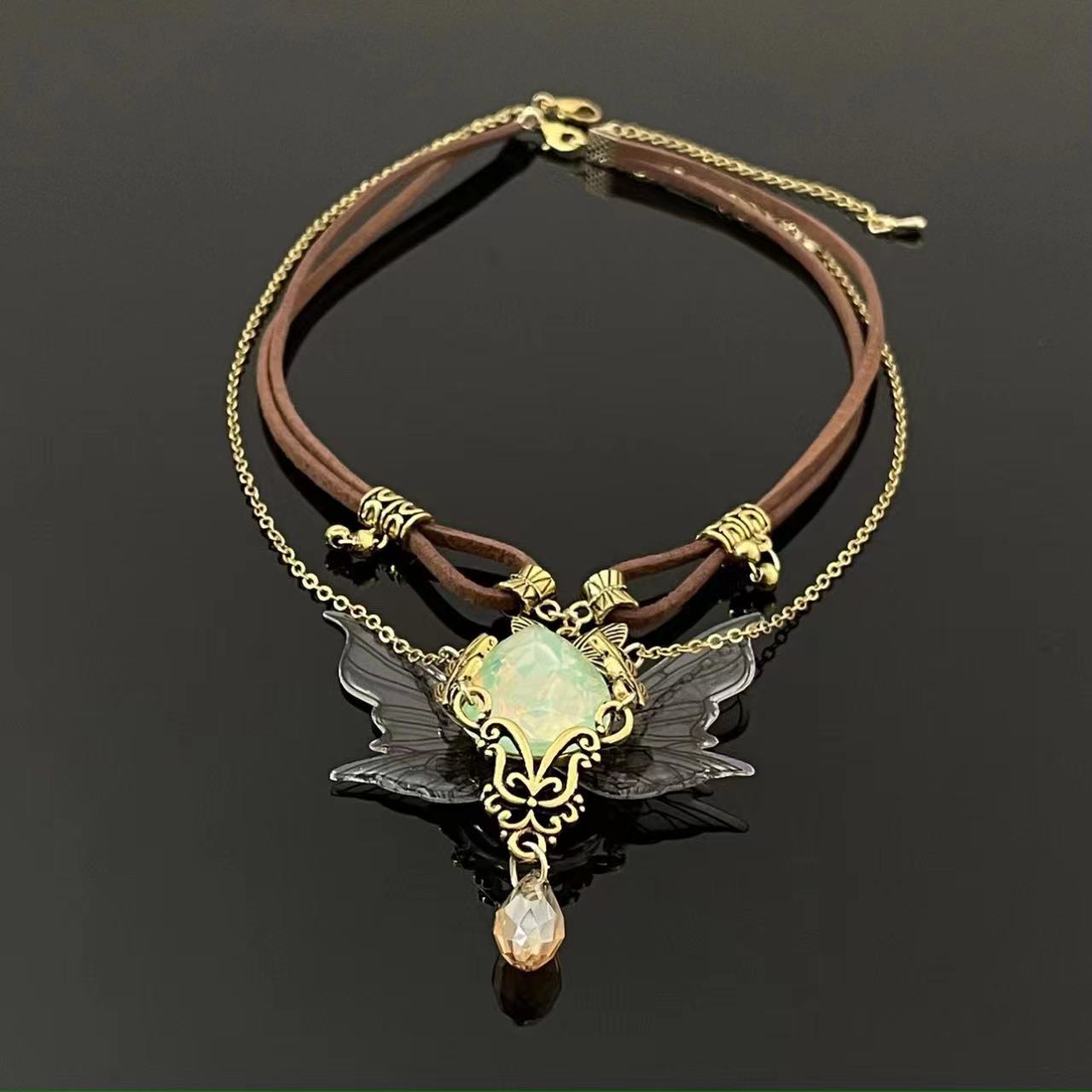 Wholesale Butterfly Tassel Leather Two-Piece Clavicle Necklace