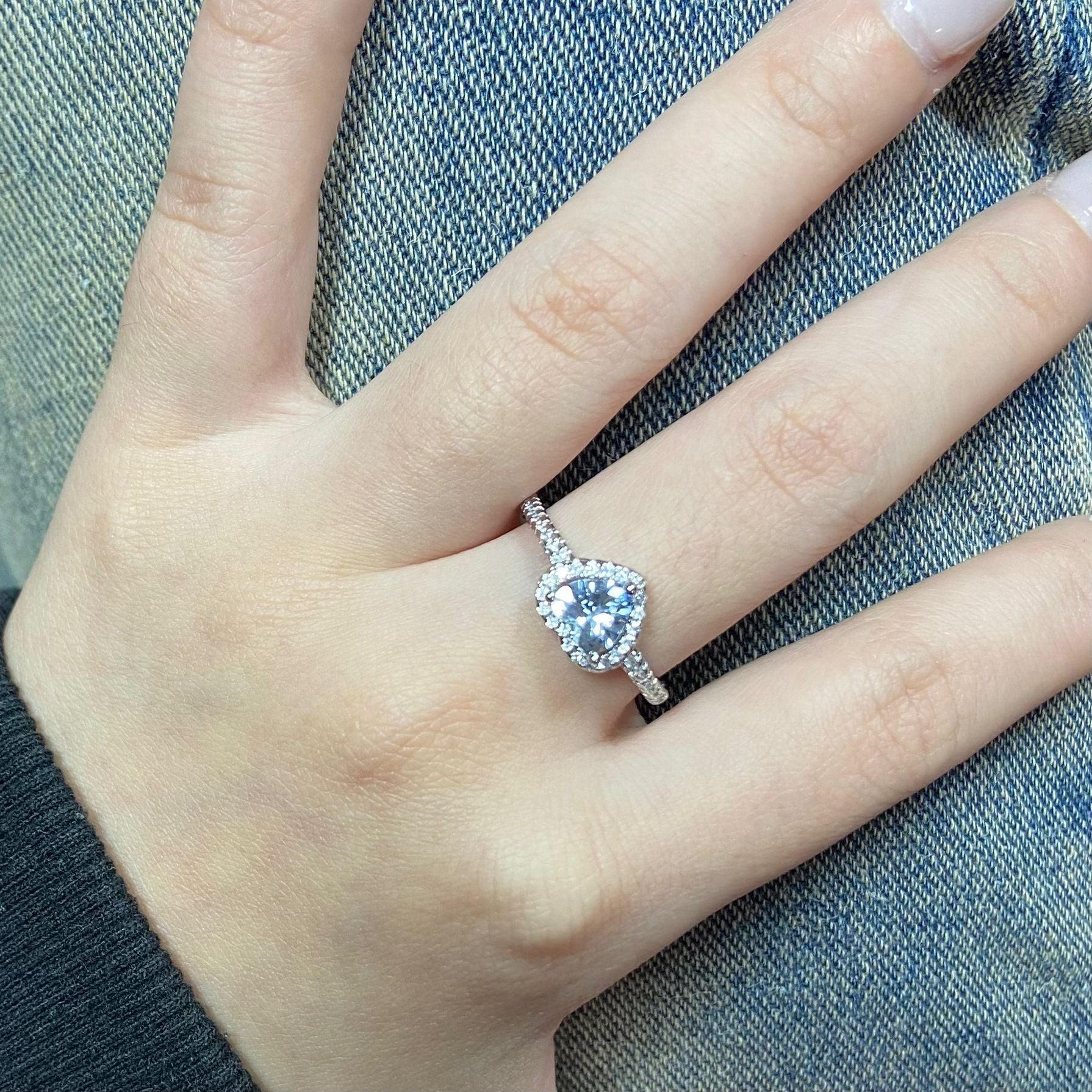 Wholesale Simulated Moissanite Round and Square One Carat Ring