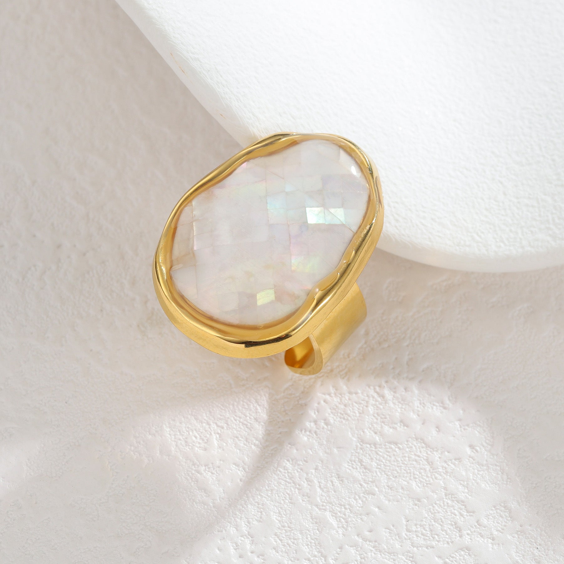 Wholesale French Retro Irregular Abalone Shell Ring Stainless Steel Geometric Jewelry Gift
