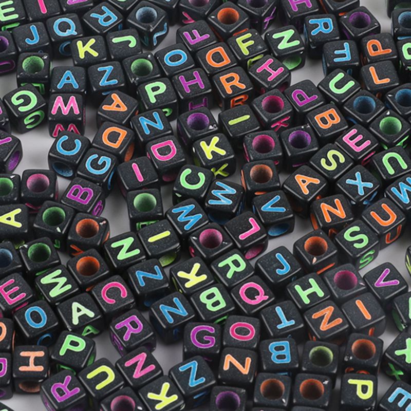 Wholesale 100pcs Acrylic Square Number English Alphabet Beads