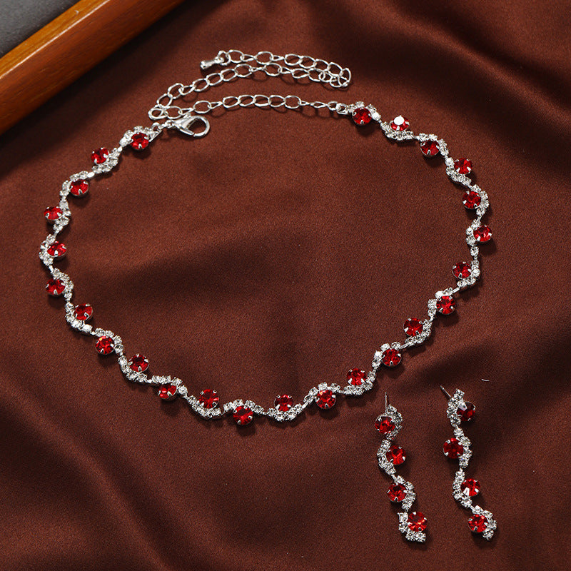 Wholesale Colorful Rhinestone Necklace Clavicle Chain  Alloy Choker