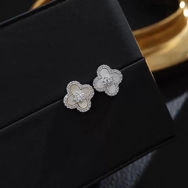 Wholesale Pink Four-leaf Clover Bracelet Micro-inlaid Zircon Hollow Luxury Jewelry