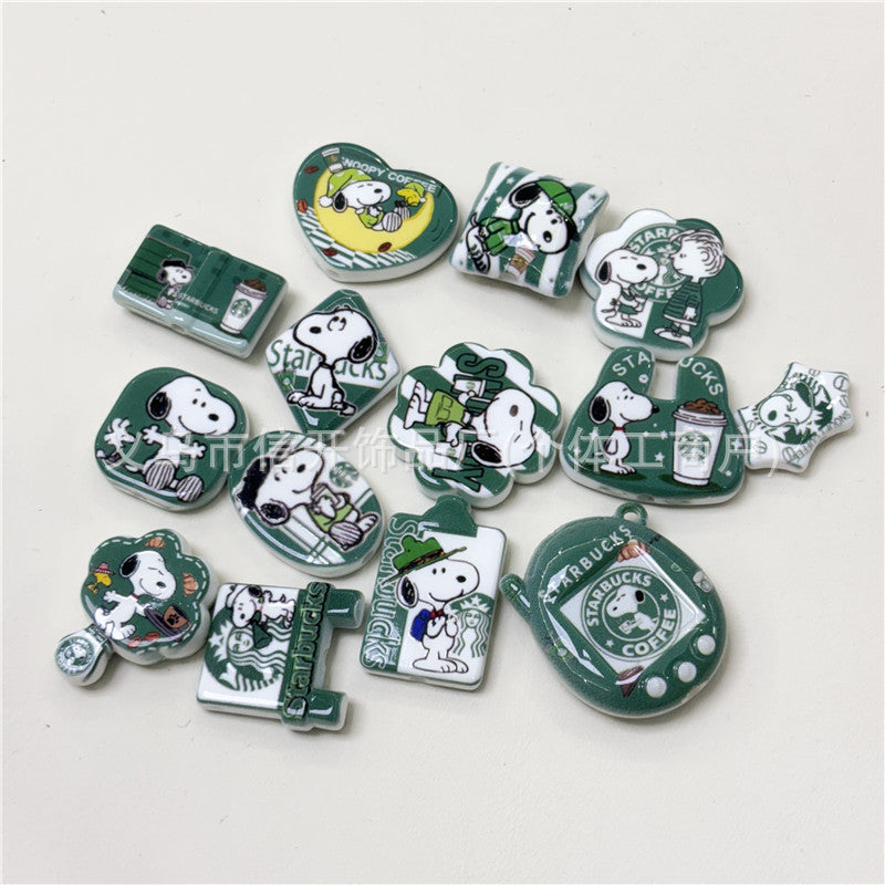 Wholesale 100pcs/pack Green puppy print irregular beaded pen accessory with open hole 	OLY Exclusive
