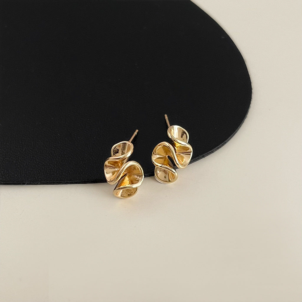 Wholesale Retro geometric metallic irregular earrings