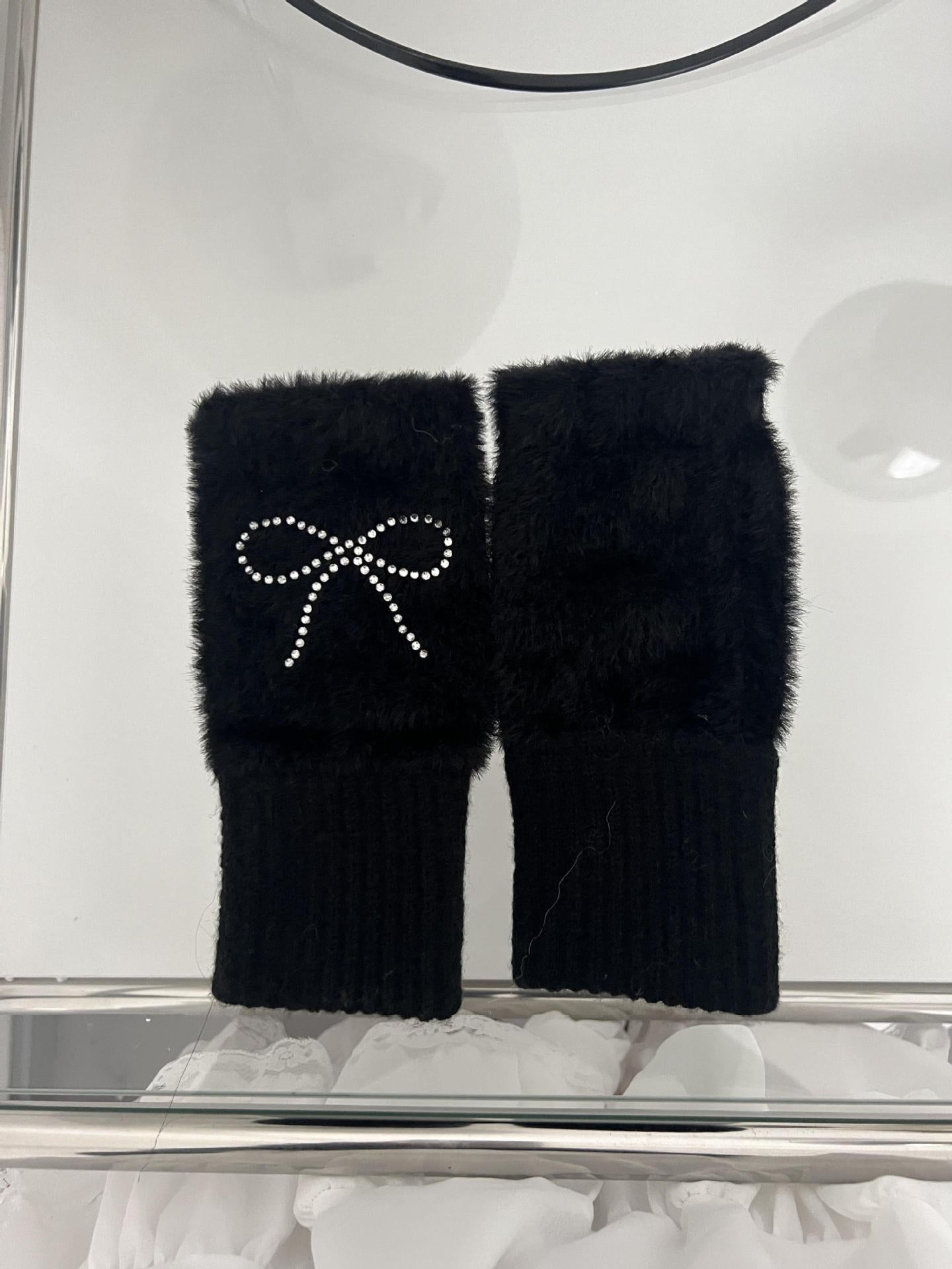 Wholesale Half-finger gloves with bow and rhinestones,  warm and cute,  open to the finger