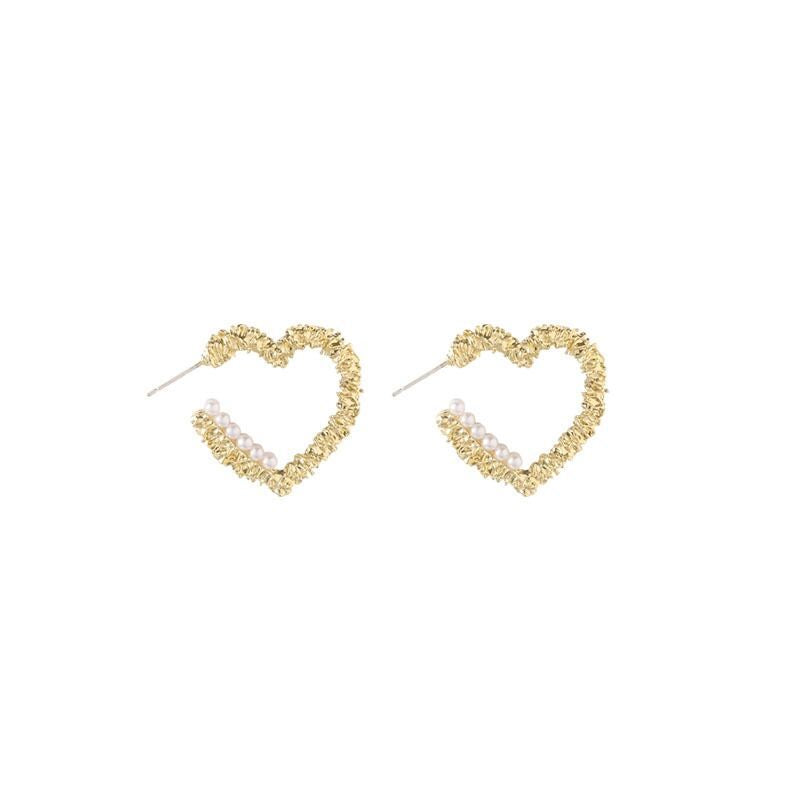 Wholesale Spring and Summer New Design Simple Fashion Texture Metal Peach Heart Love Pearl Earrings